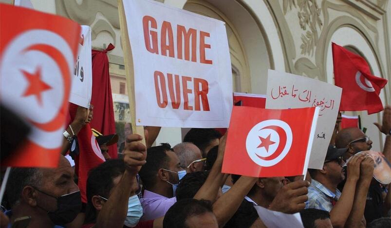 Tunisians Protest Against Poverty High Prices and Food Shortages